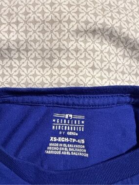 Children’s Genuine Merchandise Royal Blue Kids Crew Neck Tee $10 size XS
